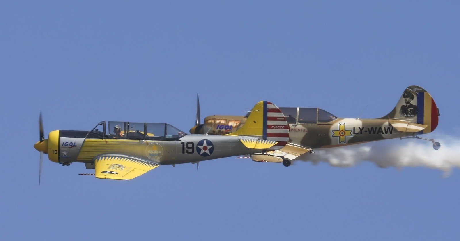 Aerobatic Yakkers